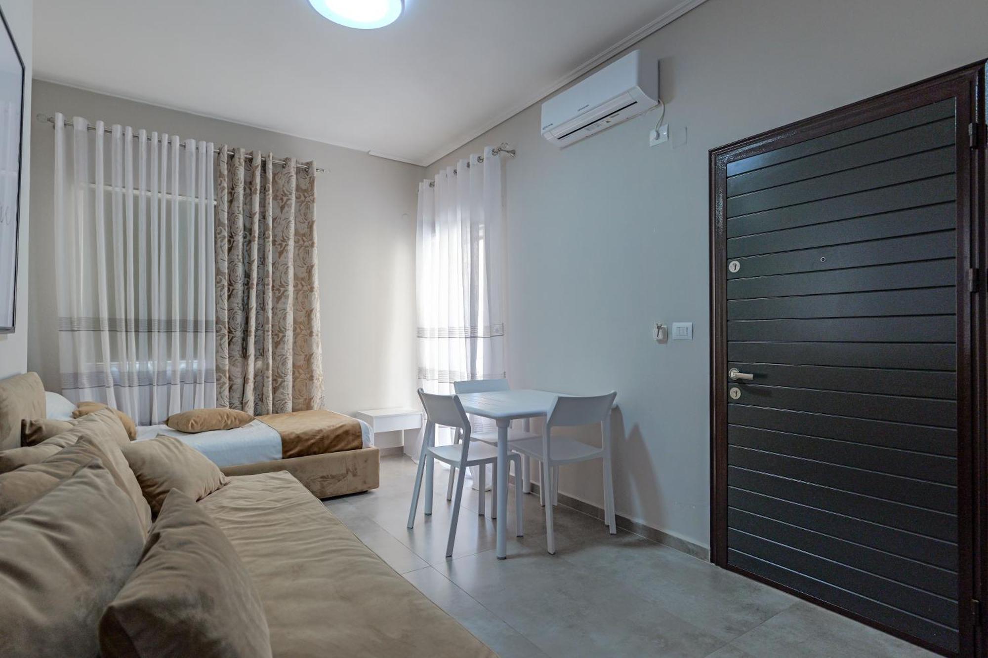 Costa Verde Suites Saranda מראה חיצוני תמונה